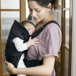 Baby Bjorn Baby Carrier Mini 11 Baby Bjorn Baby Carrier Mini -Travel Tots Outlet Store Baby Carrier Mini Black Lifestyle 33344.1578433372