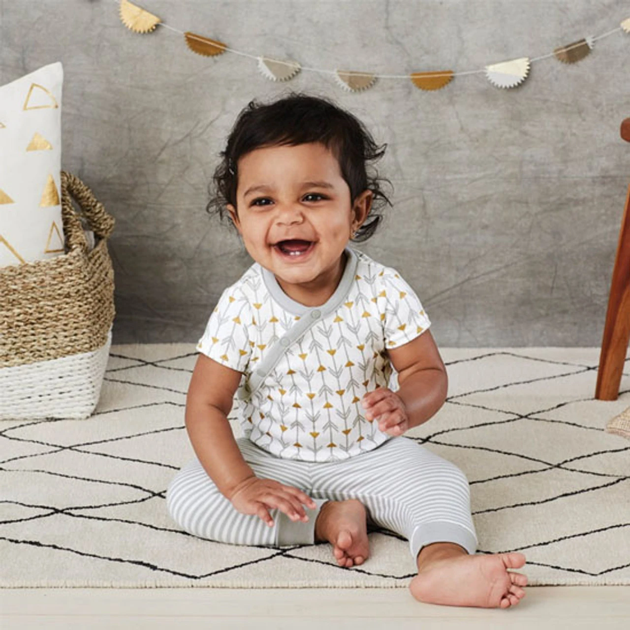 Skip Hop Boho Feather Short Sleeve Body Suit - Grey 2 Skip Hop Boho Feather Short Sleeve Body Suit - Grey - Image 2