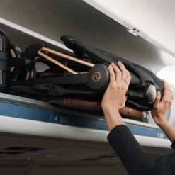 Cybex COYA Stroller -Travel Tots Outlet Store CYB 23 INT Coya LifeStyleContent Compartment screen HD 26863.1683922069