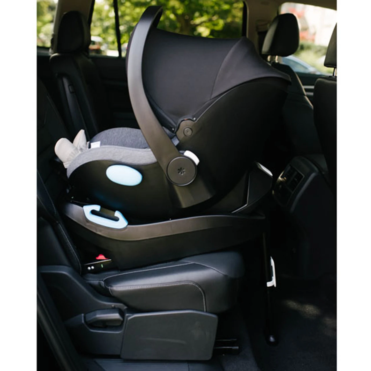 Clek Liing Infant Car Seat Base 6 Clek Liing Infant Car Seat Base - Image 6