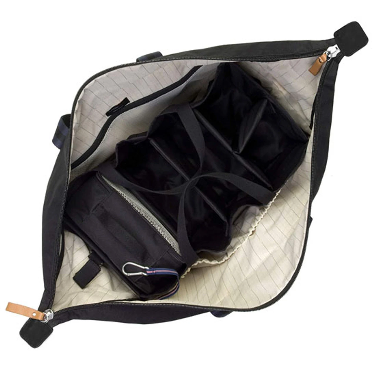 Storksak Travel Collection Duffel Bag - Black 2 Storksak Travel Collection Duffel Bag - Black - Image 2